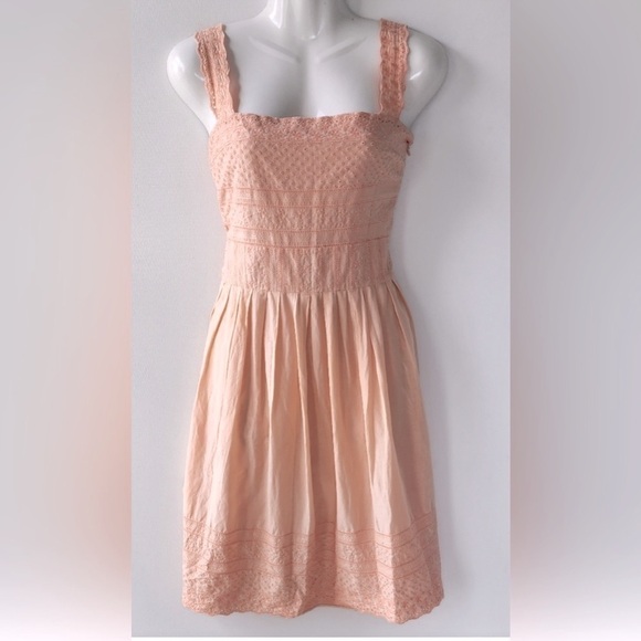 ANTONIO MELANI Dresses & Skirts - Antonio Melani Peach Eyelet Embroidered Dress Cotton/Silk Blend size 2 NWOT